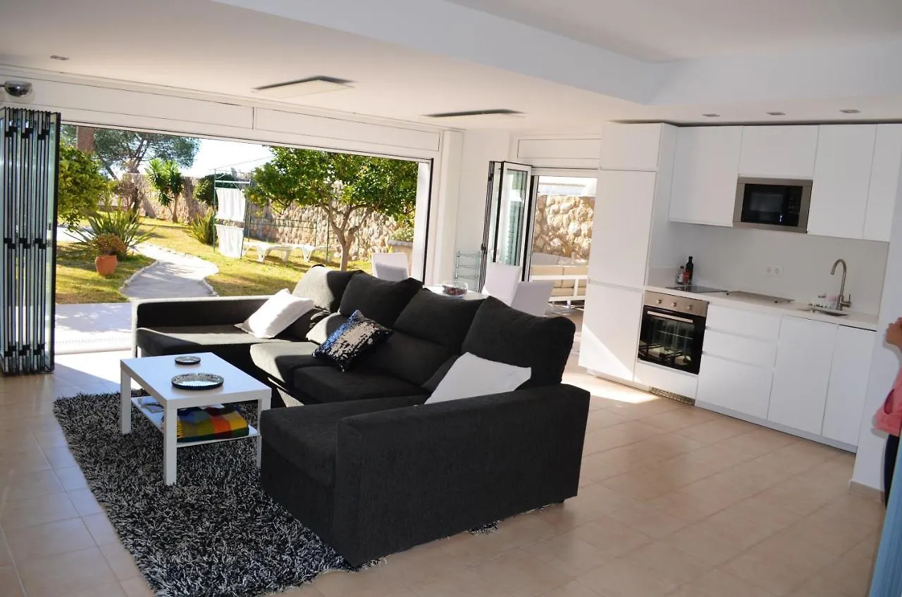 Spacious Apartment In Tarragona + Pool 0*,  Hiszpania