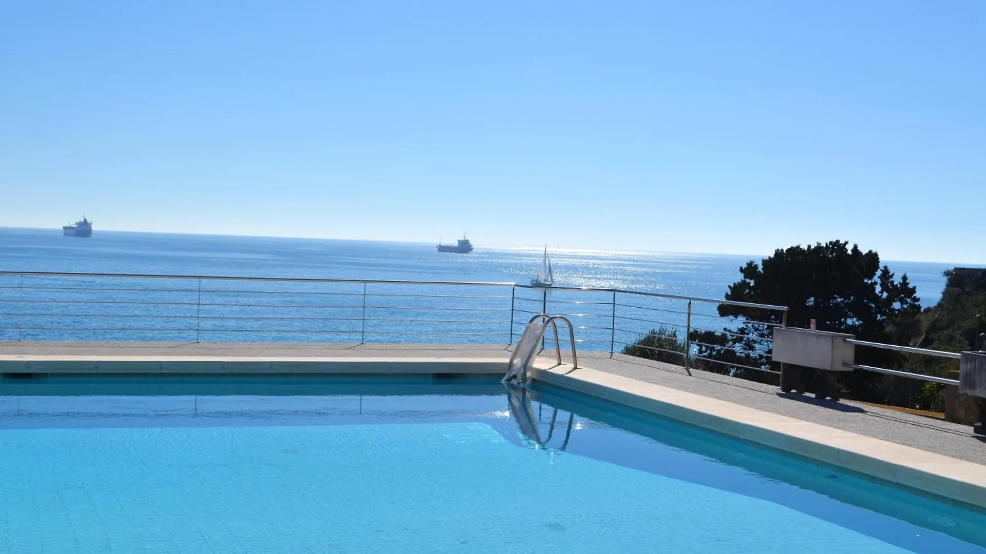 Spacious Apartment In Tarragona + Pool 0*,  Hiszpania