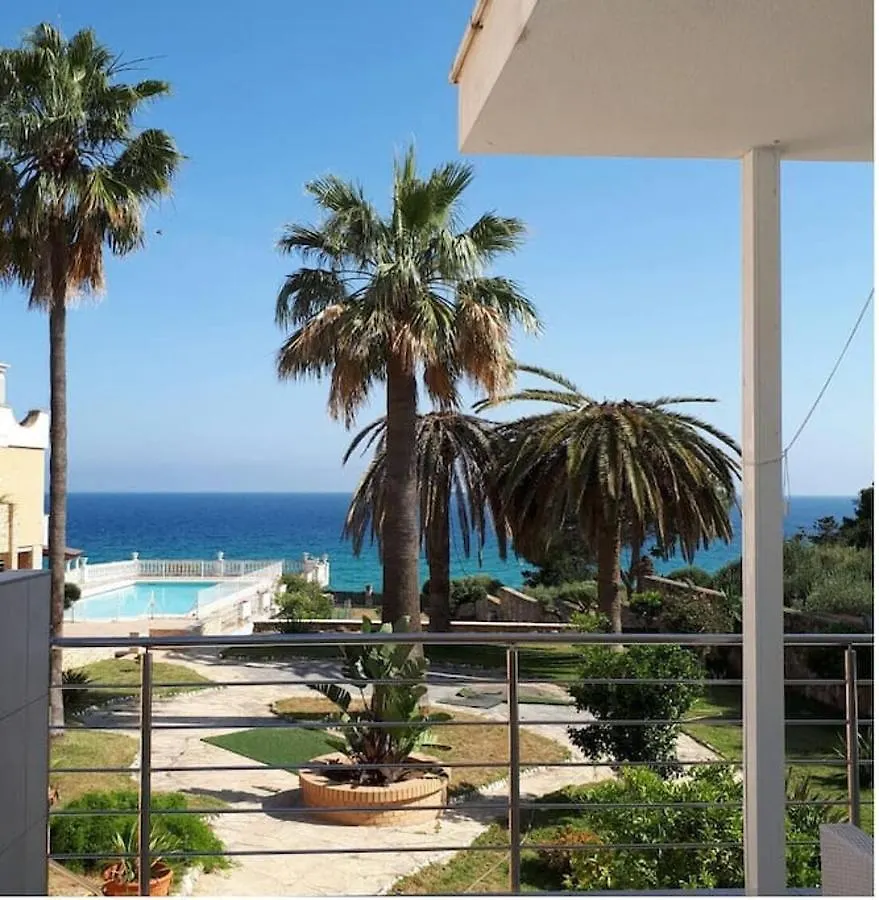 Spacious Apartment In Tarragona + Pool